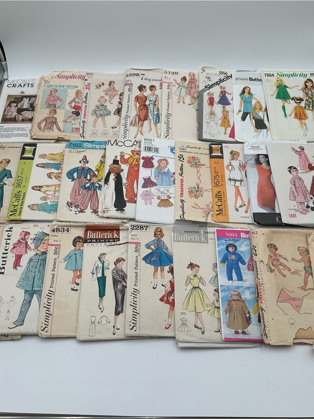 188 Vintage Sewing Patterns Simplicity McCalls Butterick Mixed Lot 1960s+ - Picture 8 of 10